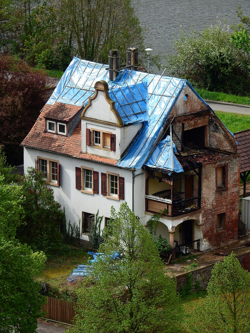 house, ruin, to build, renovate, old, disintegration, dilapidated, building, architecture, broken, expired